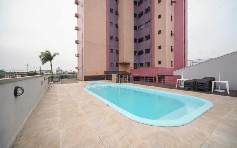 Apartamento de Alto Padrão no Edifício Atlanta | Vista Incrível em Paranaguá